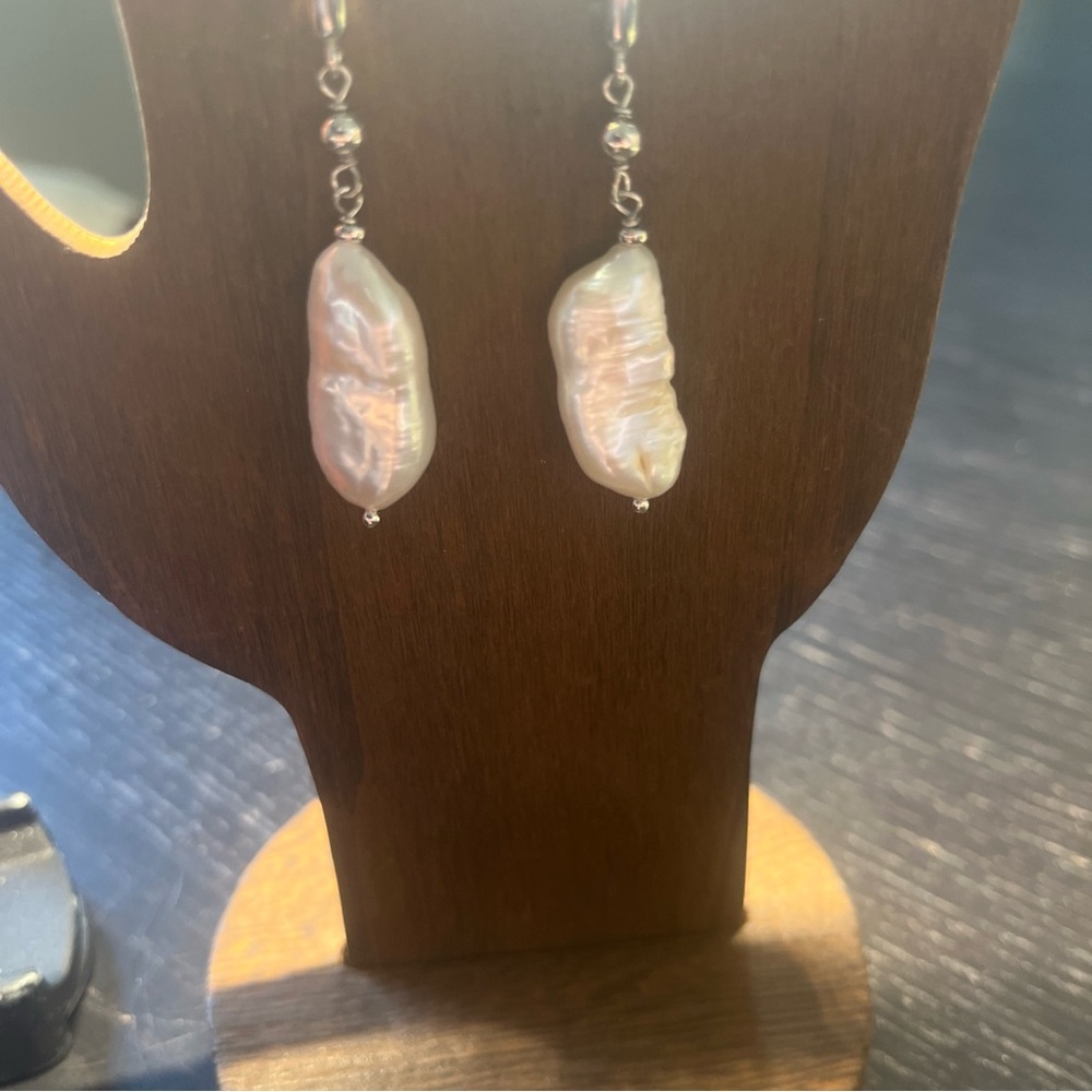 Elegant Pearl Drop Earrings